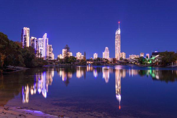 night skyline gold coast australia